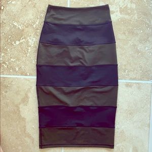Lululemon Yoga Over Skirt camo/black stripe